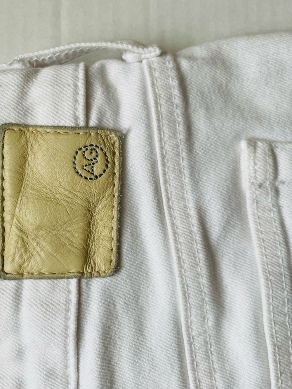 AG Adriano Goldschmied White Frayed Hem Denim Shorts - Picture 10 of 11